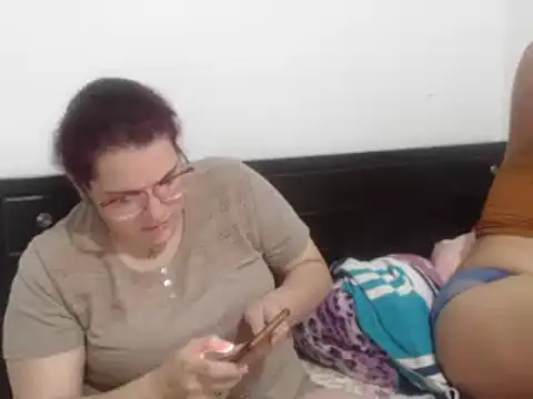 karlythothxh online show from 03/01/25, 10:42