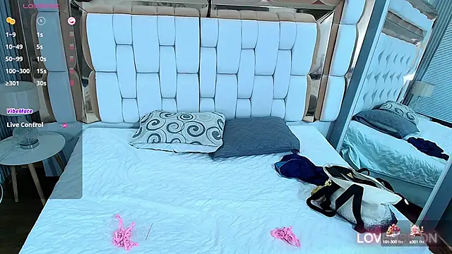 sexysistter online show from 12/31/24, 11:09