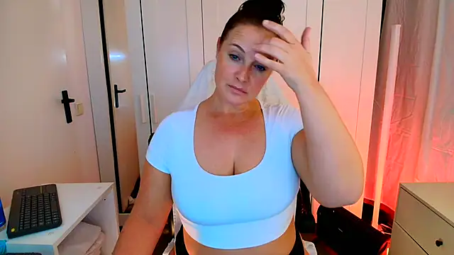 Snapshot of liselorexx chatting on 02/16/25, 07:05 liselorexx online show from 02/16/25, 07:05