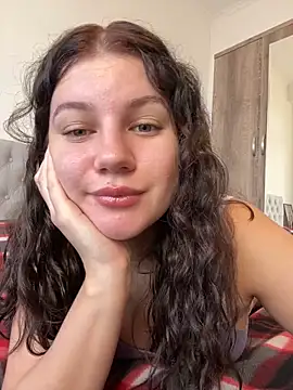 Snapshot of likaxxx chatting on 12/04/24, 12:14 likaxxx online show from 12/04/24, 12:14