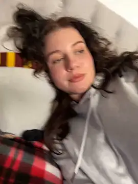 Snapshot of likaxxx chatting on 12/10/24, 06:28 likaxxx online show from 12/10/24, 06:28