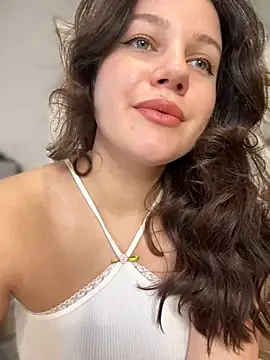 Snapshot of likaxxx chatting on 02/05/25, 12:27 likaxxx online show from 02/05/25, 12:27