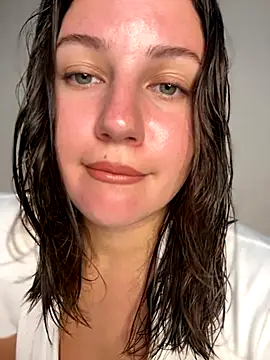 Snapshot of likaxxx chatting on 09/08/25, 06:18 likaxxx online show from 09/08/25, 06:18