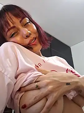 Snapshot of AiledSC chatting on 03/04/25, 12:50 AiledSC online show from 03/04/25, 12:50