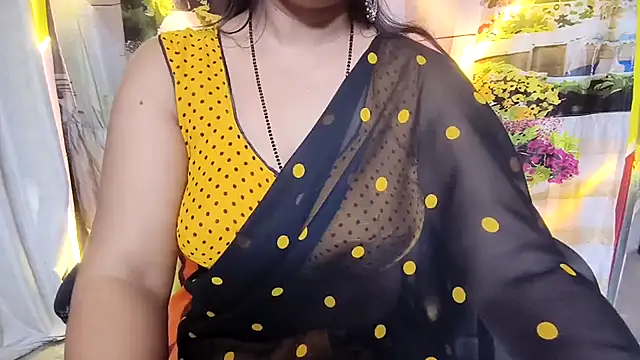 Snapshot of MAN-MOHINI-21 chatting on 10/23/25, 05:01 MAN-MOHINI-21 online show from 10/23/25, 05:01