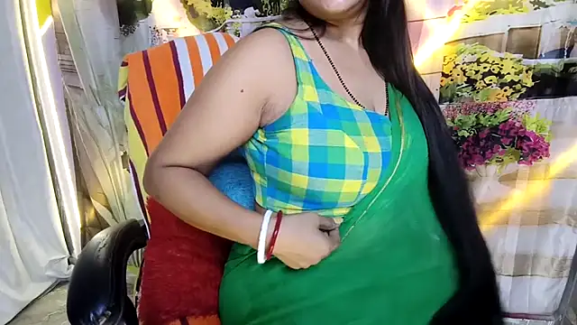 Snapshot of MAN-MOHINI-21 chatting on 10/24/25, 05:09 MAN-MOHINI-21 online show from 10/24/25, 05:09
