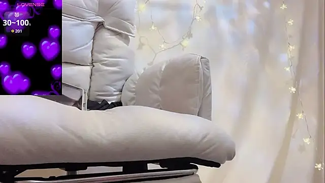 Tw Zoella online show from 03/28/26, 02:49