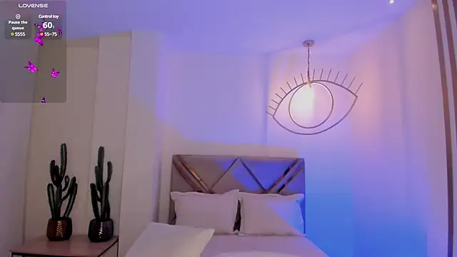 LindseyCox online show from 01/25/25, 11:11