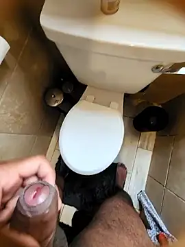 Snapshot of Stud_555 chatting on 12/02/25, 07:36 Stud 555 online show from 12/02/25, 07:36