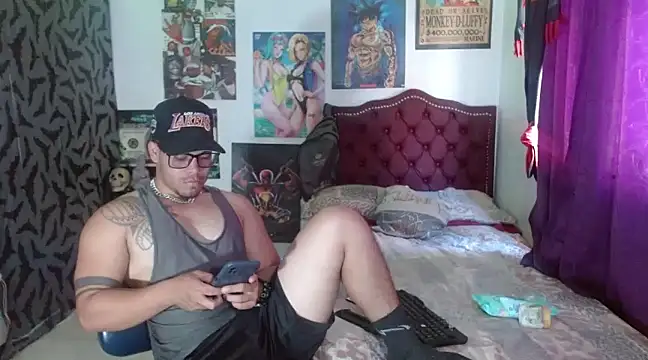 Snapshot of Danielsbigcum chatting on 12/02/24, 01:57 Danielsbigcum online show from 12/02/24, 01:57