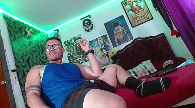 Snapshot of Danielsbigcum chatting on 12/14/24, 01:49 Danielsbigcum online show from 12/14/24, 01:49