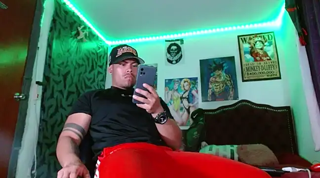 Snapshot of Danielsbigcum chatting on 12/21/24, 05:47 Danielsbigcum online show from 12/21/24, 05:47