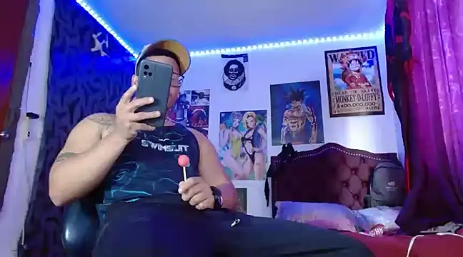 Snapshot of Danielsbigcum chatting on 02/08/25, 01:54 Danielsbigcum online show from 02/08/25, 01:54