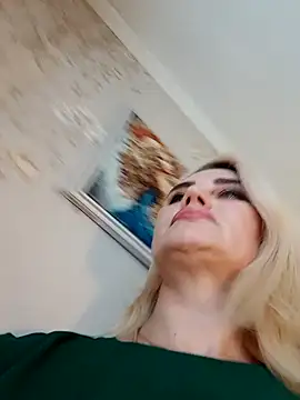 JennyOMay online show from 11/14/25, 03:16