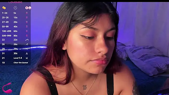 Snapshot of ChantalPetit chatting on 01/14/25, 02:29 ChantalPetit online show from 01/14/25, 02:29