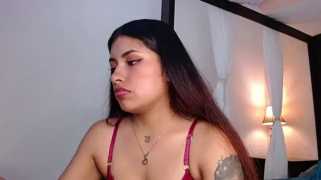 Snapshot of ChantalPetit chatting on 09/12/25, 07:03 ChantalPetit online show from 09/12/25, 07:03