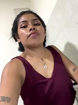 Snapshot of ChantalPetit chatting on 10/16/25, 04:24 ChantalPetit online show from 10/16/25, 04:24