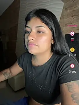 Snapshot of ChantalPetit chatting on 06/27/26, 03:11 ChantalPetit online show from 06/27/26, 03:11