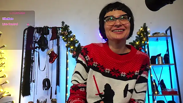 Snapshot of CyberXGoddess chatting on 12/16/25, 11:10 CyberXGoddess online show from 12/16/25, 11:10