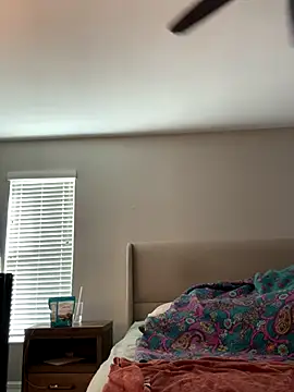 Snapshot of Bronco9602 chatting on 11/05/25, 07:47 Bronco9602 online show from 11/05/25, 07:47