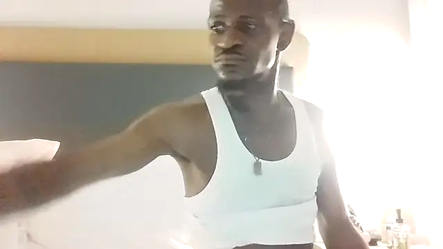 Snapshot of Maculine_Stayr chatting on 04/01/26, 10:05 Maculine Stayr online show from 04/01/26, 10:05