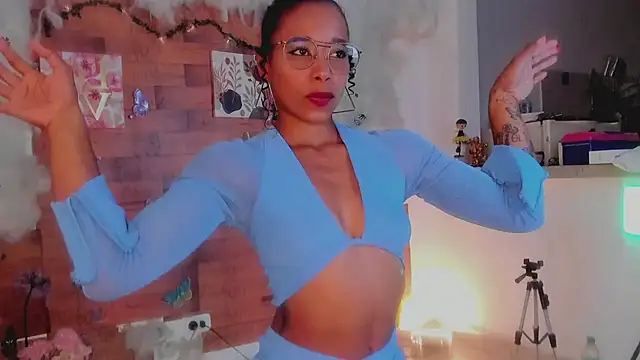 Snapshot of kelly_thomson chatting on 01/21/25, 09:46 kelly thomson online show from 01/21/25, 09:46