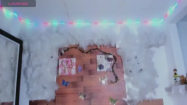 Snapshot of kelly_thomson chatting on 02/01/25, 10:55 kelly thomson online show from 02/01/25, 10:55