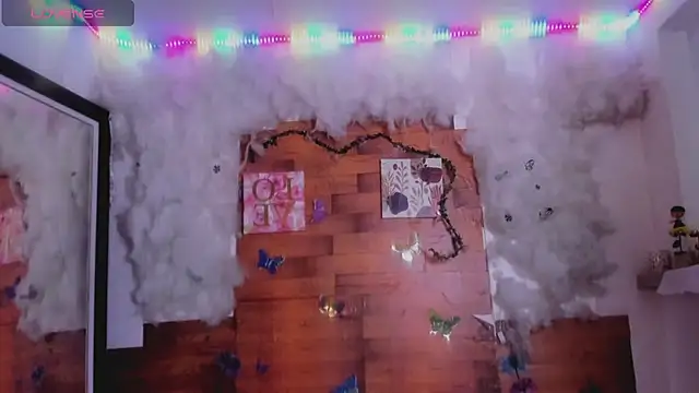 Snapshot of kelly_thomson chatting on 02/05/25, 03:55 kelly thomson online show from 02/05/25, 03:55