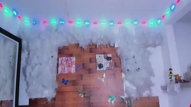 Snapshot of kelly_thomson chatting on 02/20/25, 10:37 kelly thomson online show from 02/20/25, 10:37