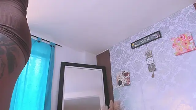 Snapshot of kelly_thomson chatting on 09/12/25, 07:36 kelly thomson online show from 09/12/25, 07:36