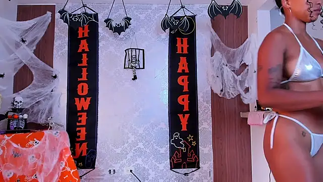 Snapshot of kelly_thomson chatting on 10/16/25, 01:56 kelly thomson online show from 10/16/25, 01:56