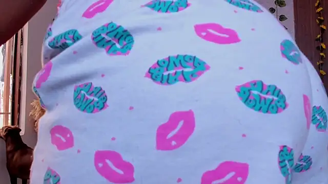 Snapshot of kelly_thomson chatting on 02/09/26, 02:32 kelly thomson online show from 02/09/26, 02:32