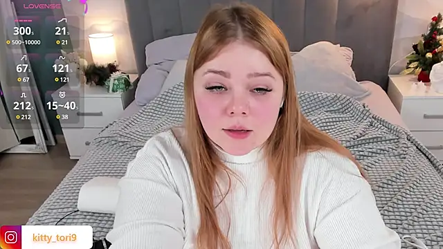 Snapshot of Tori_cat chatting on 12/14/24, 04:20 Tori cat online show from 12/14/24, 04:20