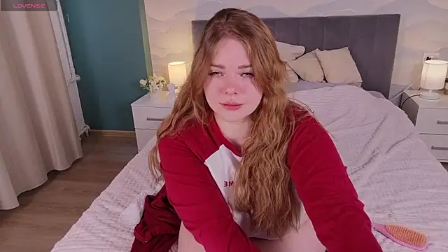 Snapshot of Tori_cat chatting on 04/16/26, 03:13 Tori cat online show from 04/16/26, 03:13