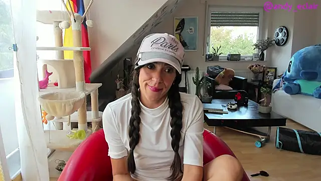 tinny williams online show from 10/05/25, 09:18