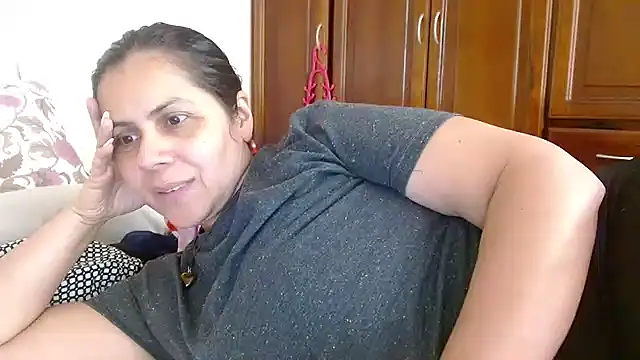 Sara Brandon online show from 09/17/25, 06:31