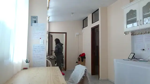 Sara Brandon online show from 09/25/25, 03:05