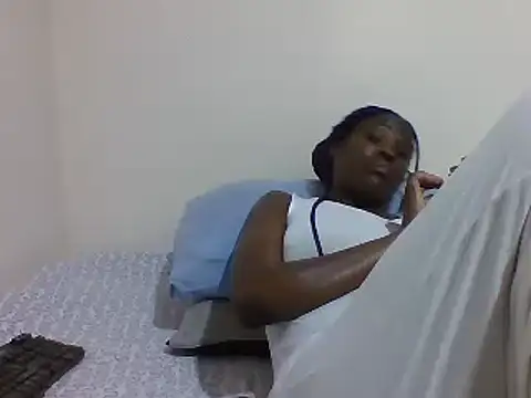 Snapshot of sweetelle09 chatting on 02/16/25, 07:38 sweetelle09 online show from 02/16/25, 07:38