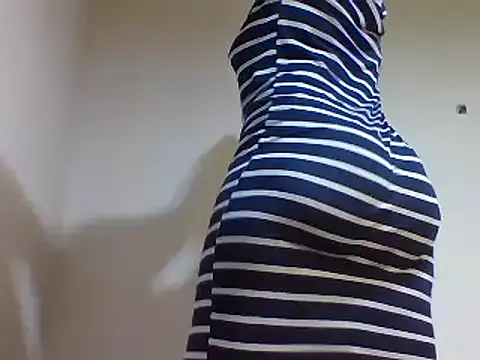 Snapshot of sweetelle09 chatting on 03/12/25, 09:35 sweetelle09 online show from 03/12/25, 09:35