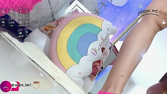 Snapshot of adara_le chatting on 09/22/25, 12:40 adara le online show from 09/22/25, 12:40