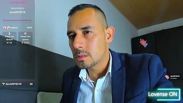 jhonyalzate2 online show from 11/10/25, 01:15