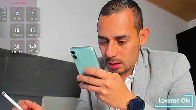 Snapshot of jhonyalzate2 chatting on 02/27/26, 02:55 jhonyalzate2 online show from 02/27/26, 02:55