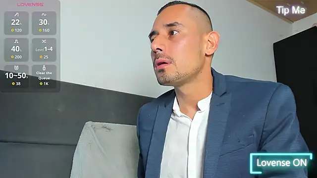 Snapshot of jhonyalzate2 chatting on 03/20/26, 03:33 jhonyalzate2 online show from 03/20/26, 03:33