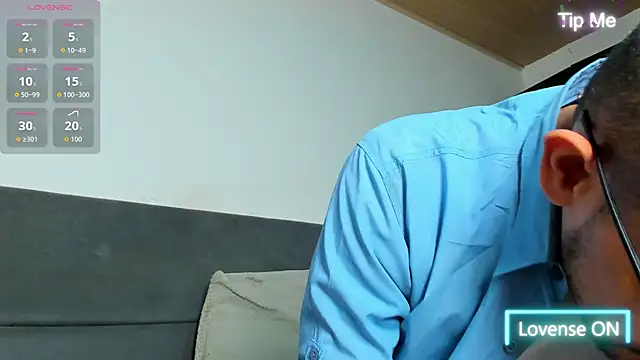 jhonyalzate2 online show from 06/17/26, 01:52