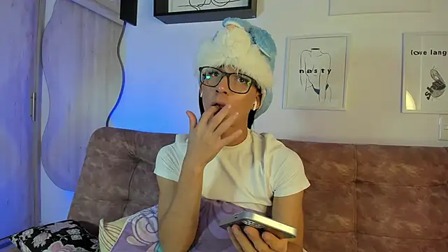 Snapshot of missangell177 chatting on 01/14/25, 10:12 missangell177 online show from 01/14/25, 10:12