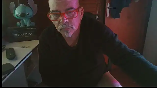 Snapshot of 0oscar_xxx chatting on 09/29/25, 06:57 0oscar xxx online show from 09/29/25, 06:57