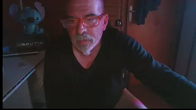 Snapshot of 0oscar_xxx chatting on 10/30/25, 08:09 0oscar xxx online show from 10/30/25, 08:09