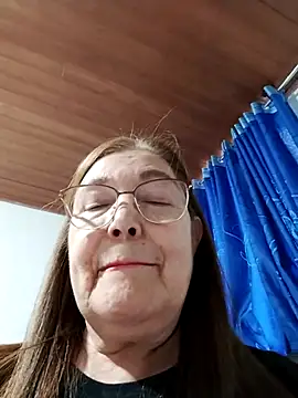 Vicky Rosse online show from 10/27/25, 09:52