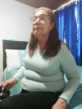 Vicky Rosse online show from 11/19/25, 06:52