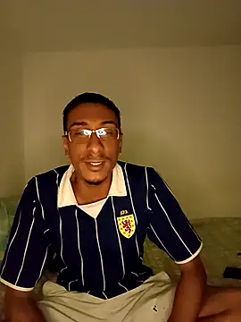 Snapshot of mellow_smoke chatting on 03/09/26, 12:14 mellow smoke online show from 03/09/26, 12:14